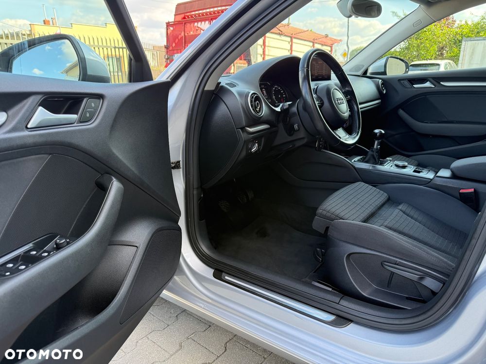 Audi A3 Sportback 2.0 TDI Attraction - 18