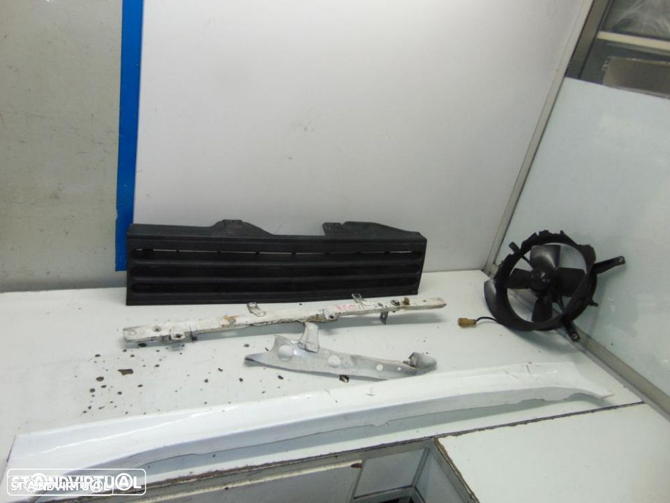 Toyota Starlet KP61 travessa do radiador - 1