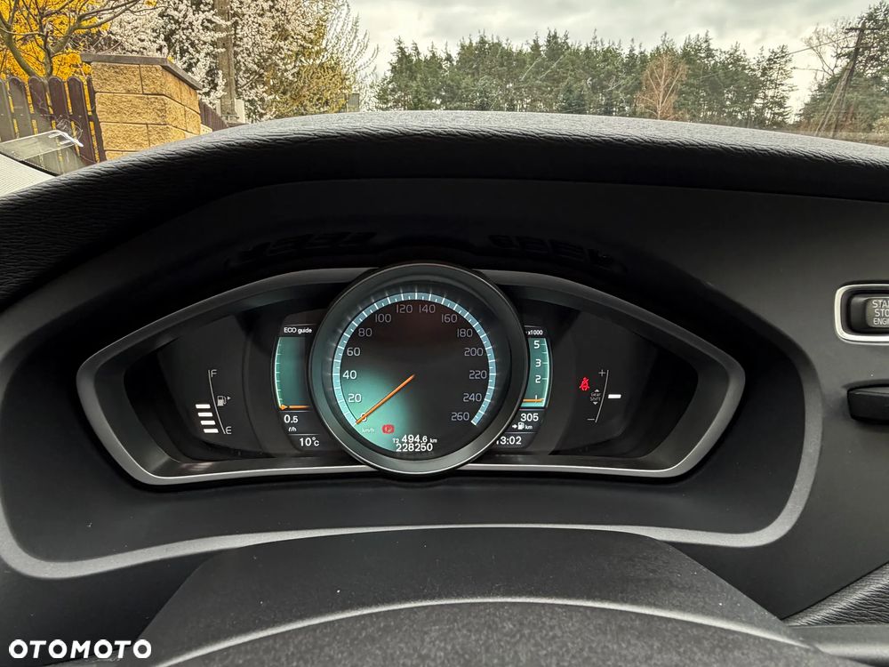 Volvo V40 D3 Summum - 31