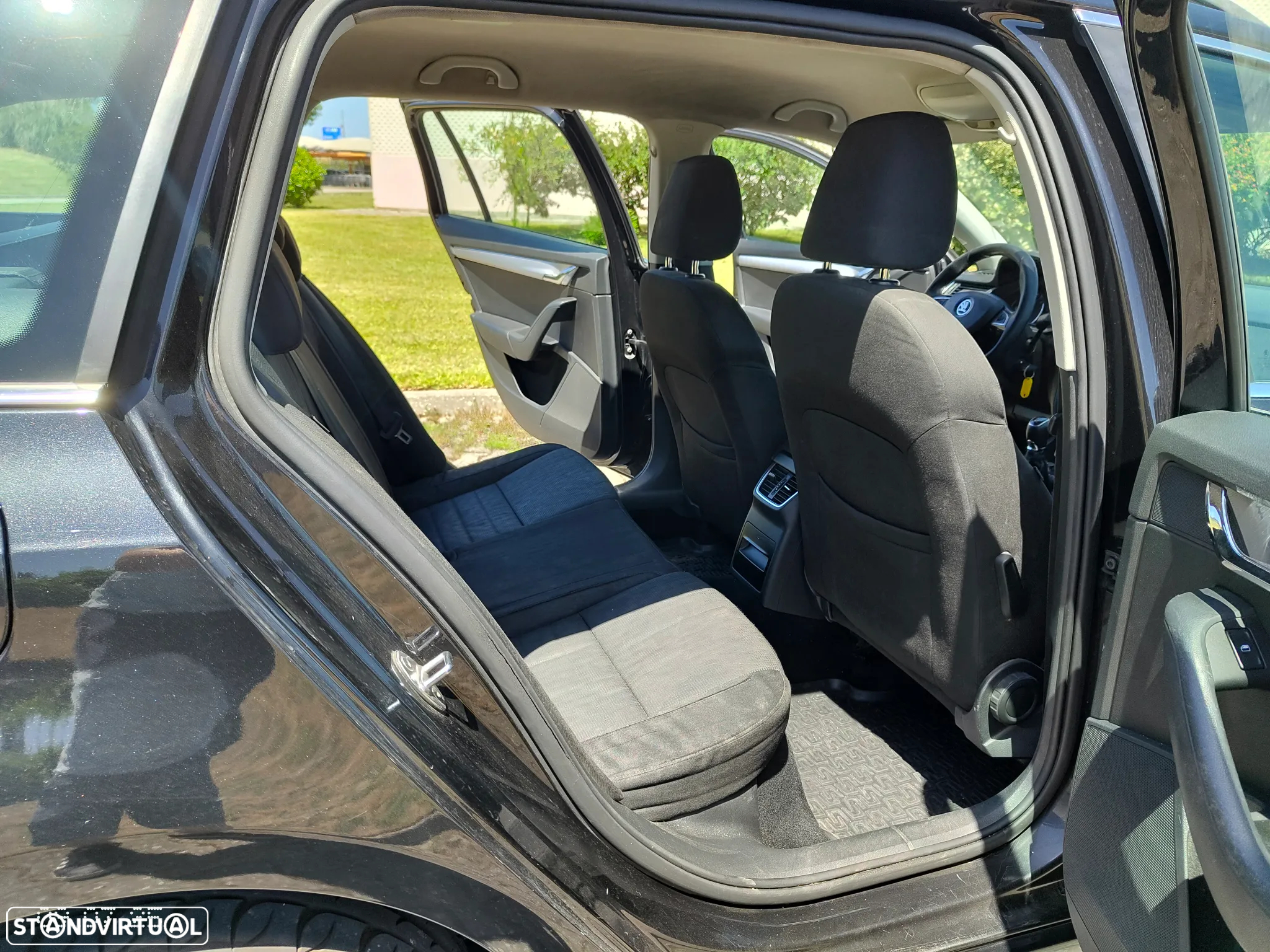 Skoda Octavia Break 1.6 TDi Elegance - 9