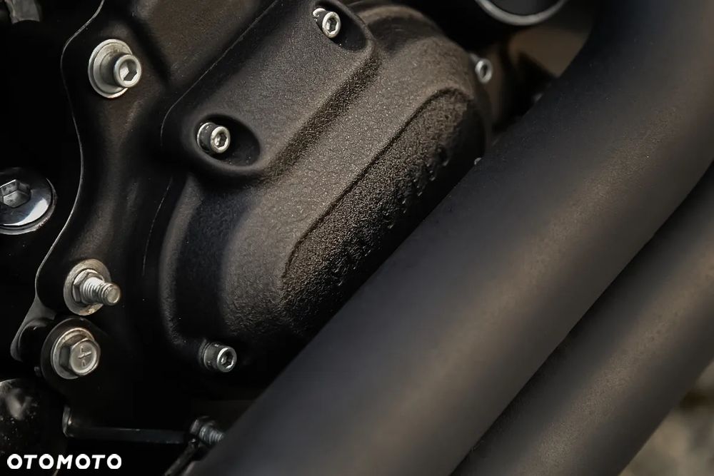 Harley-Davidson Dyna Fat Bob - 17