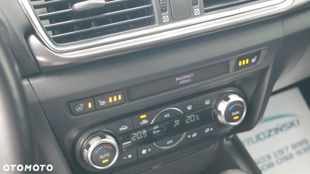 Mazda 3 - 15