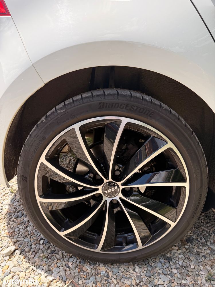 Volkswagen Golf 1.6 TDI BlueMotion Comfortline - 14