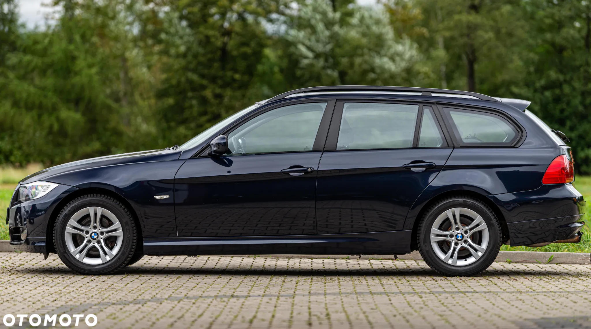 BMW Seria 3 318i - 11