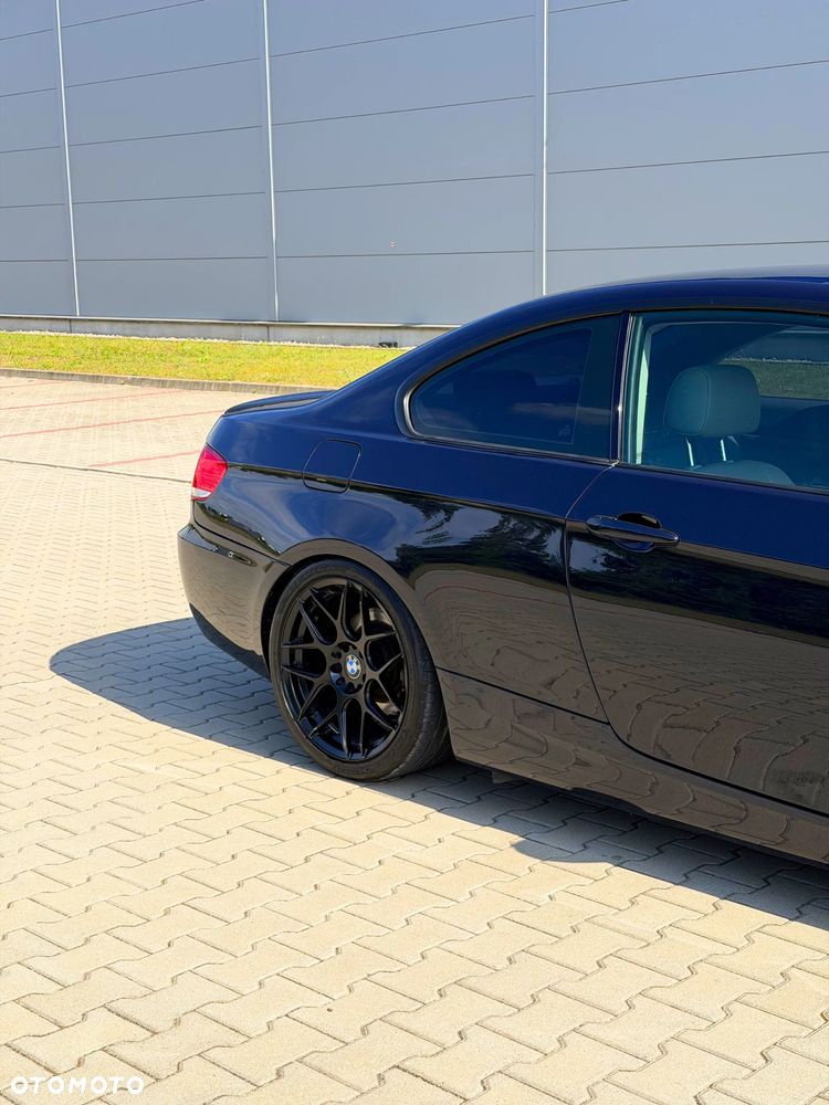 BMW Seria 3 320d - 17
