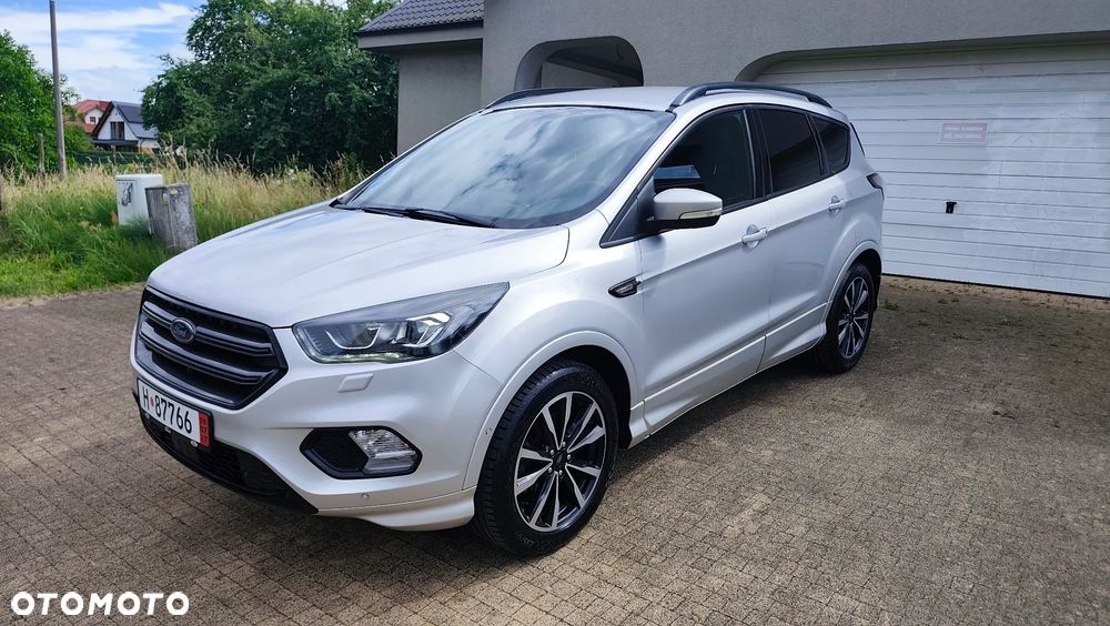 Ford Kuga 1.5 EcoBoost 2x4 ST-Line - 34