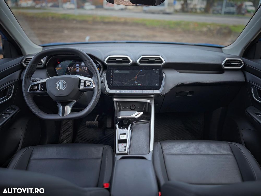 MG ZS HEV Hybrid+ Luxury - 18