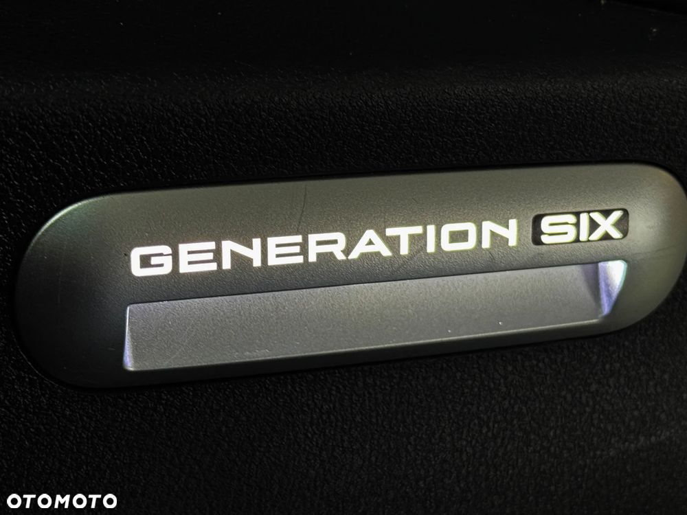 Volkswagen Multivan 2.0 BiTDI L1 Generation SIX 4Motion DSG - 21