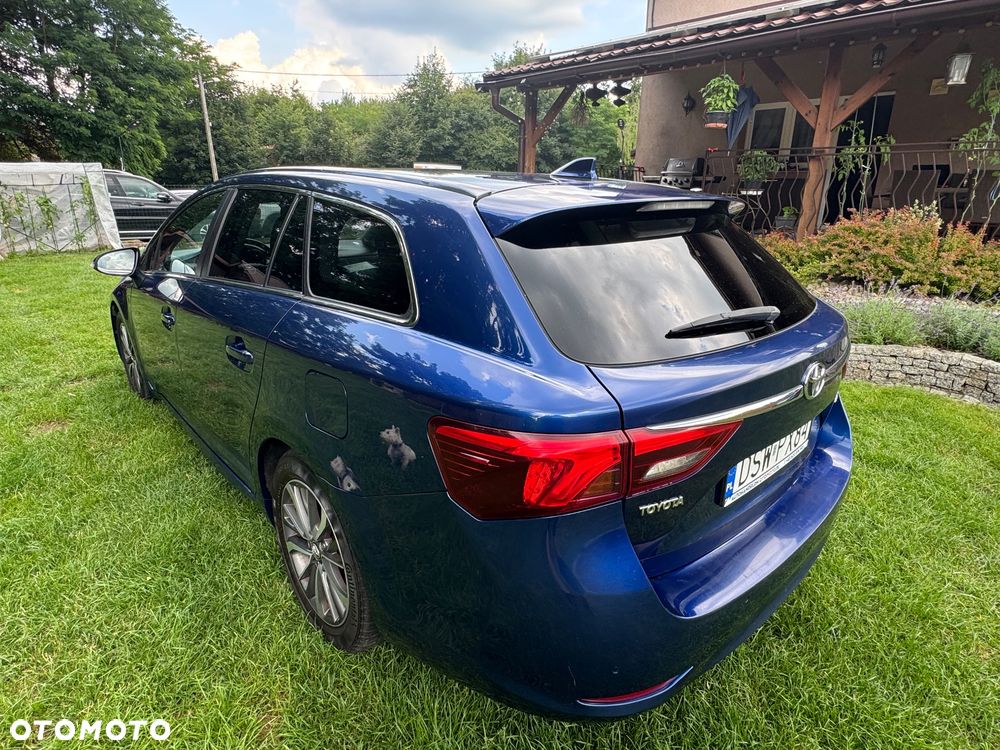 Toyota Avensis 2.0 D-4D Prestige - 13