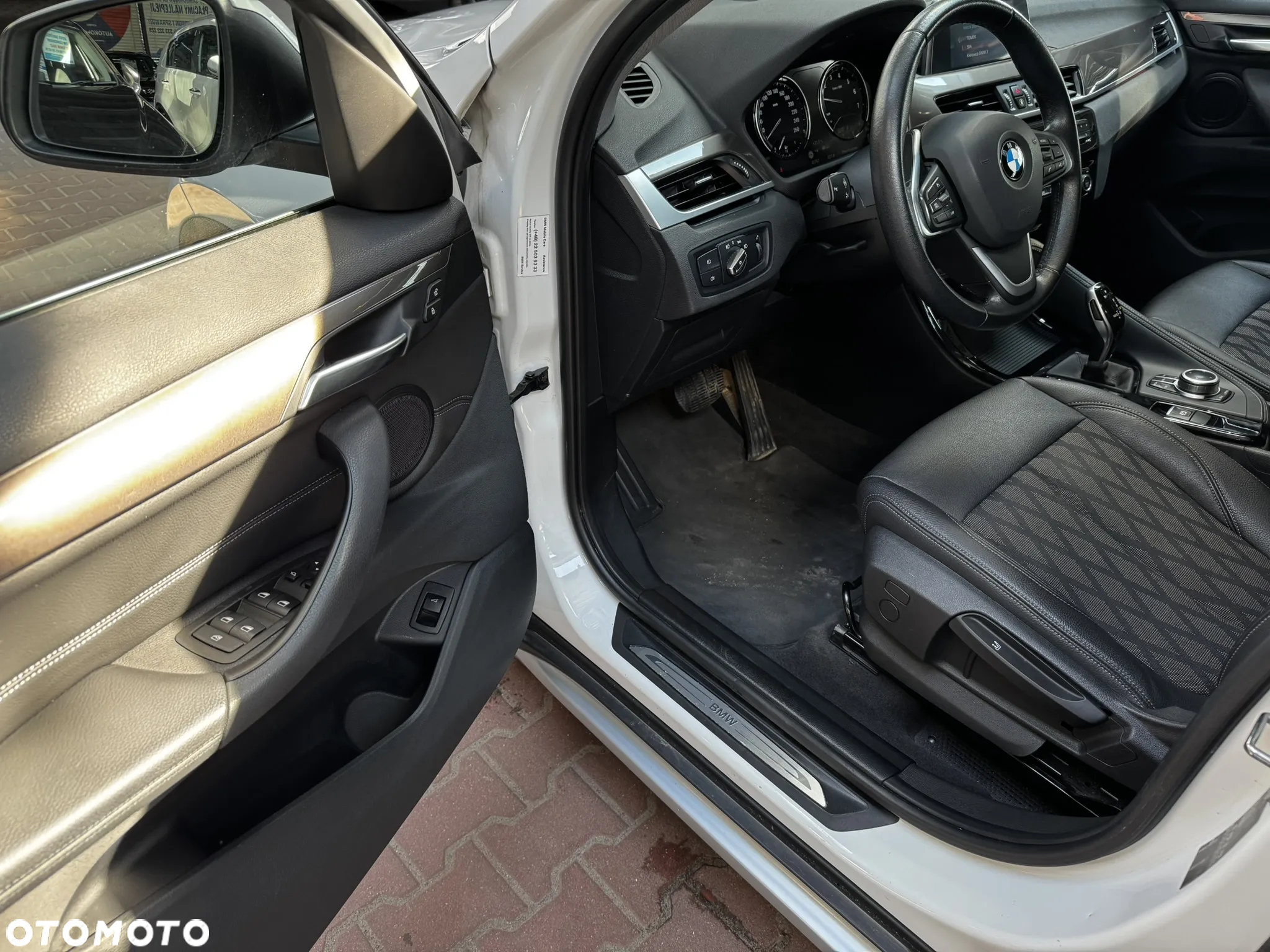 BMW X1 sDrive18i GPF xLine - 11