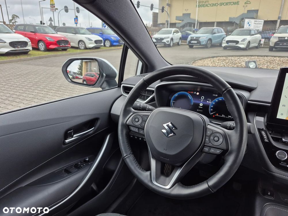 Suzuki Swace 1.8 Hybrid Elegance CVT - 11