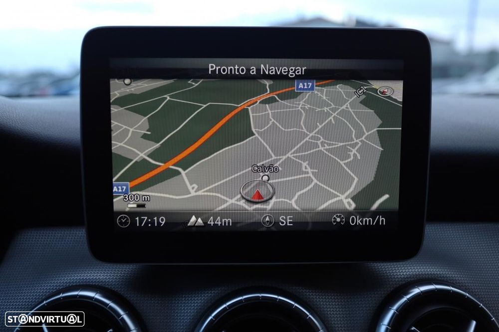 Mercedes-Benz CLA 180 d Shooting Brake Urban - 12