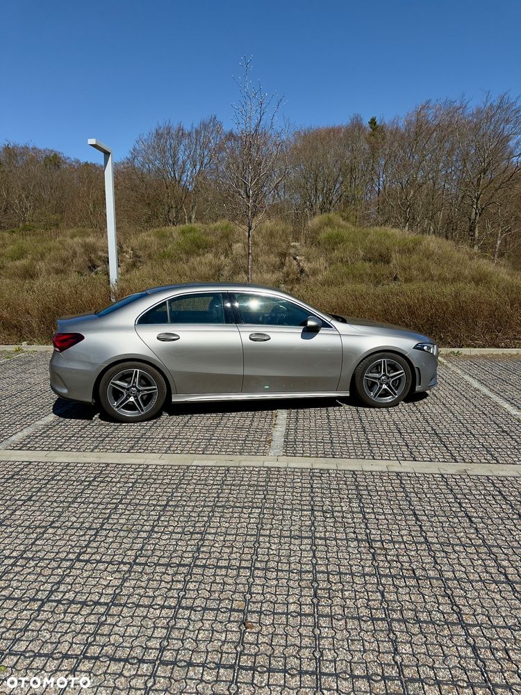 Mercedes-Benz Klasa A 220 AMG Line 7G-DCT - 2