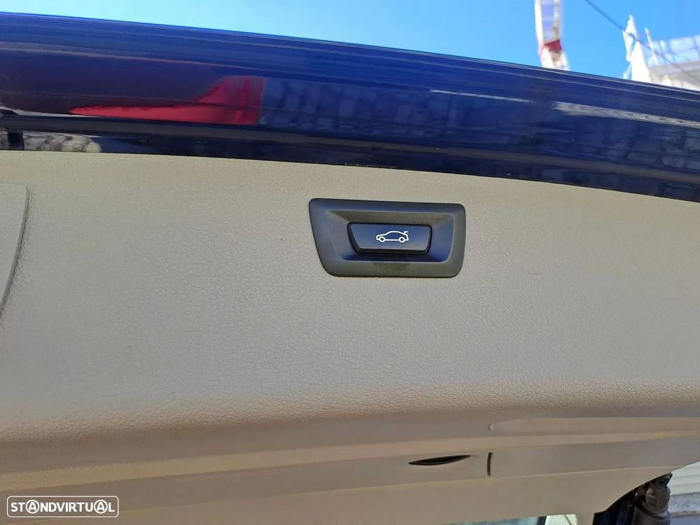 BMW 318 d Touring Line Sport - 19