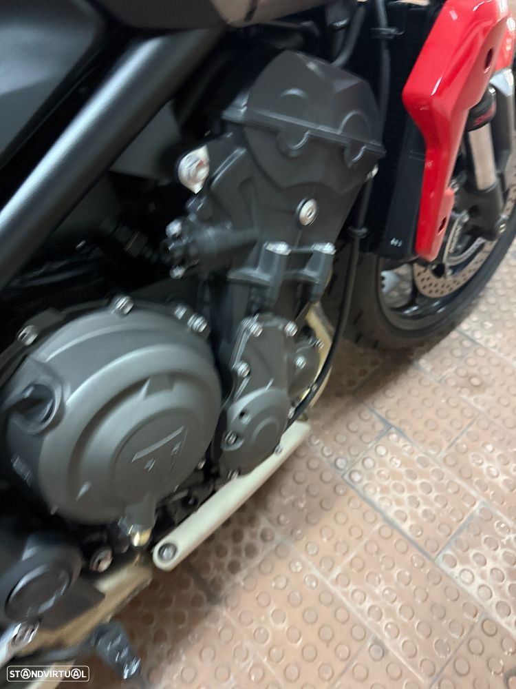 Triumph Trident Trident 660 - 16