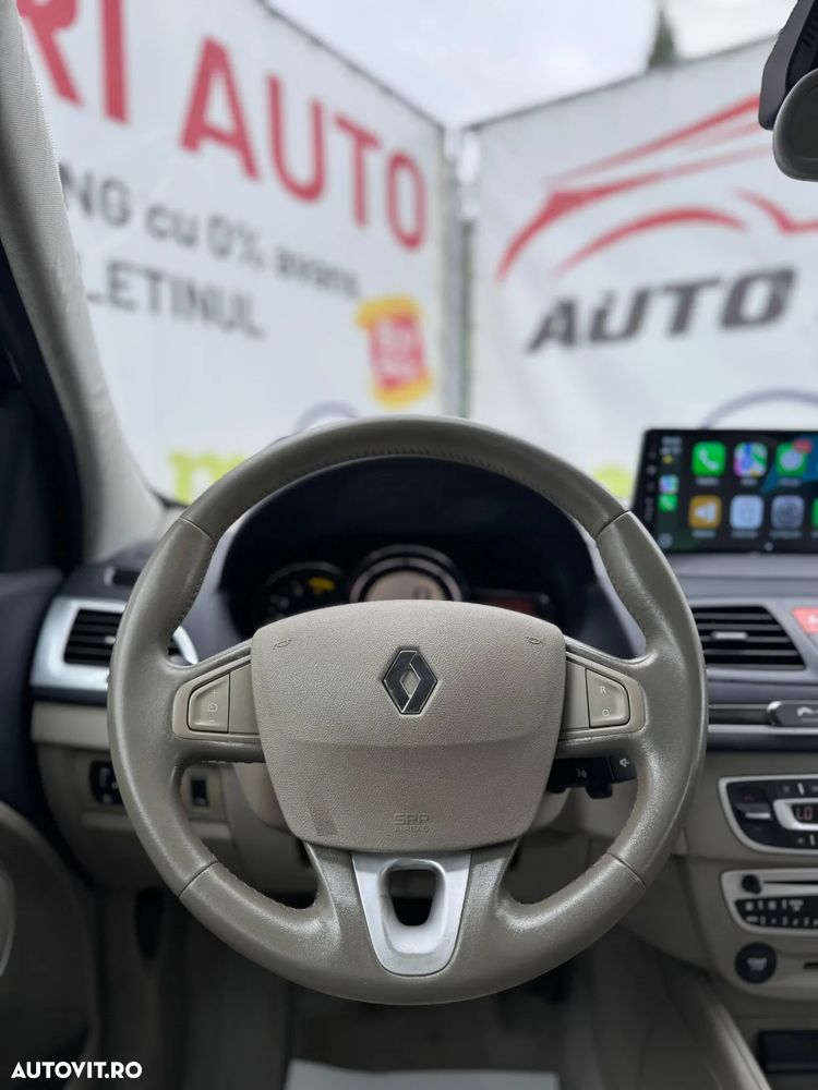 Renault Megane - 30