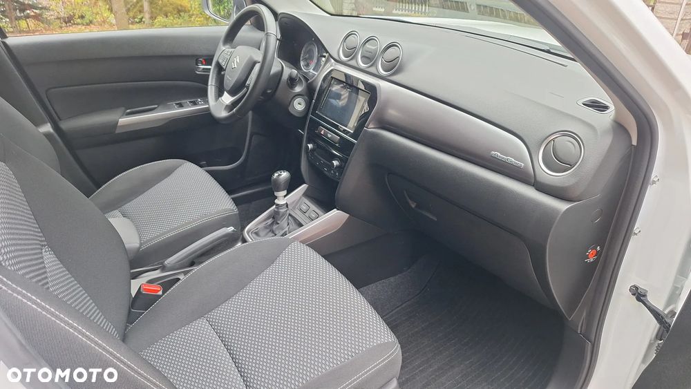 Suzuki Vitara 1.4 Boosterjet mHEV Elegance 4WD - 20