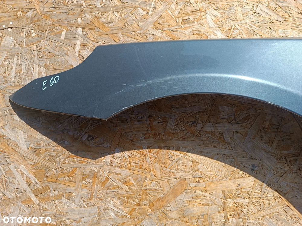 BŁOTNIK LEWY PRZÓD PRZEDNI BMW E61 E60 - 2