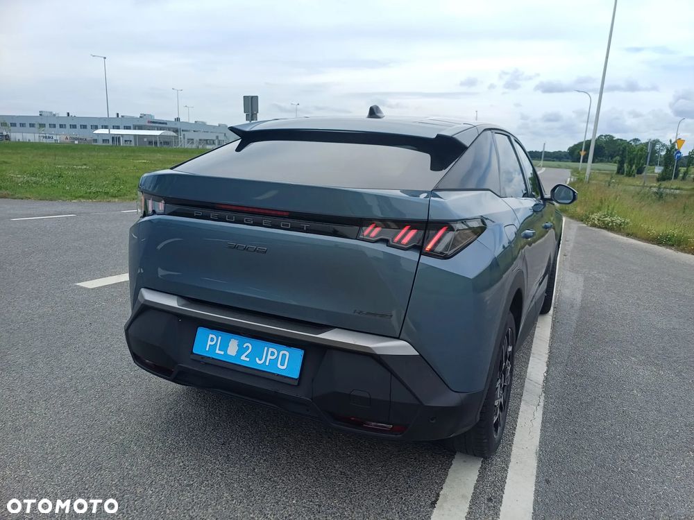 Peugeot 3008 1.2 PureTech mHEV Allure Pack S&S e-DCS6 - 9