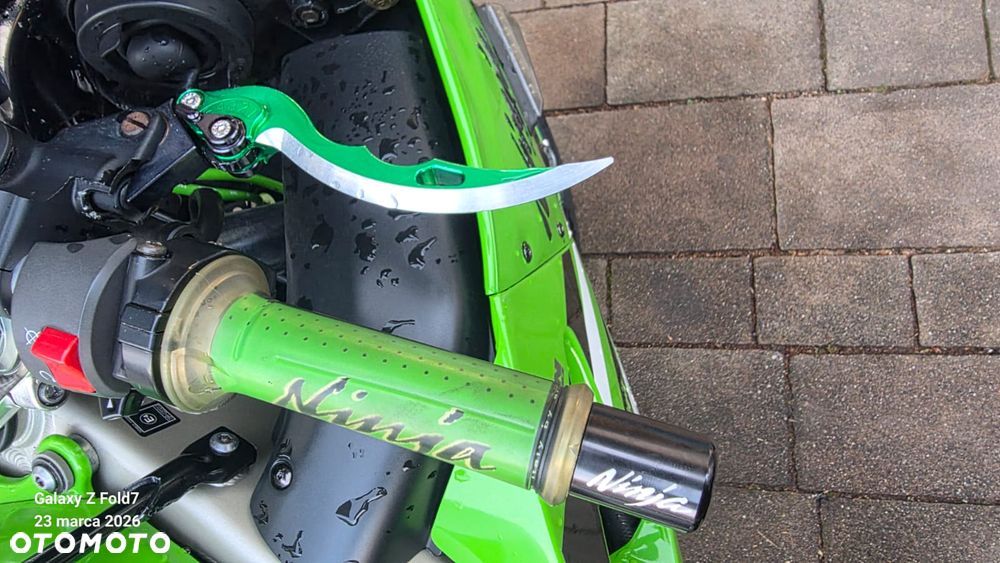 Kawasaki ZXR - 11