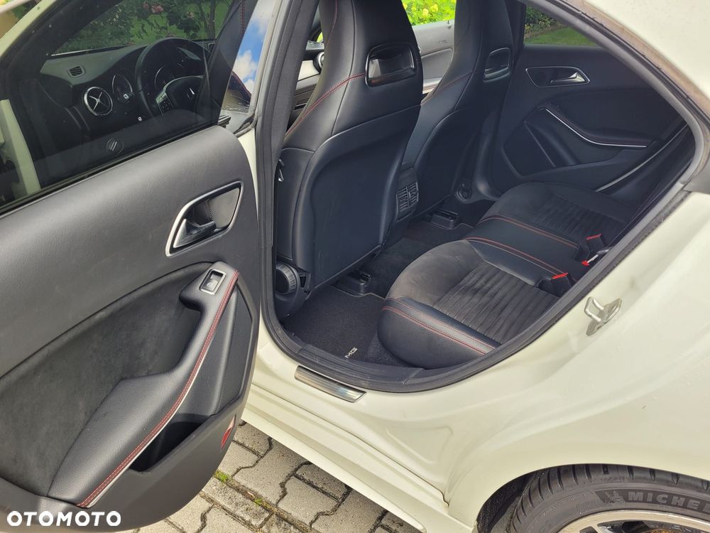 Mercedes-Benz CLA 250 4-Matic Sport - 9