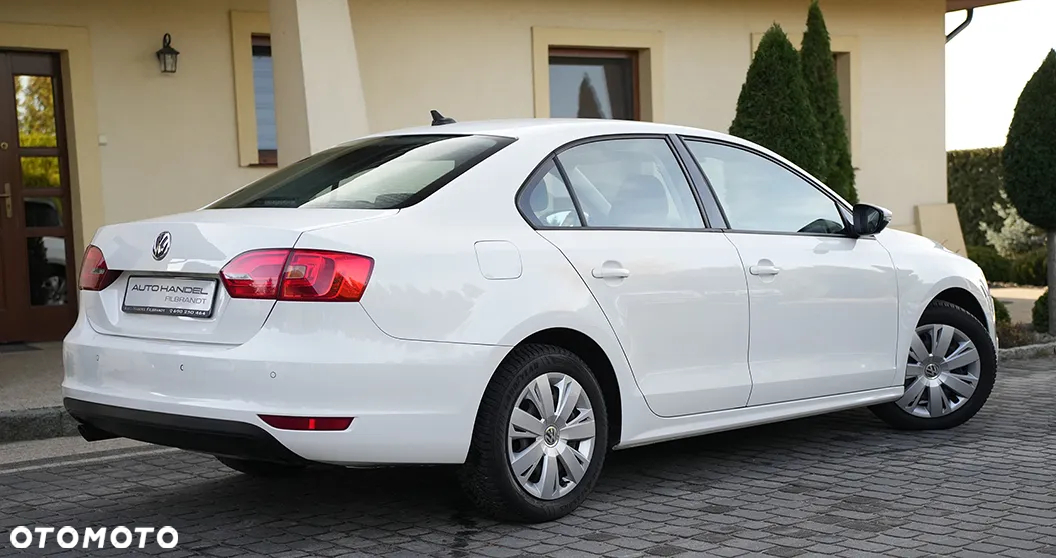 Volkswagen Jetta 1.2 TSI BlueMotion Technology Comfortline - 16