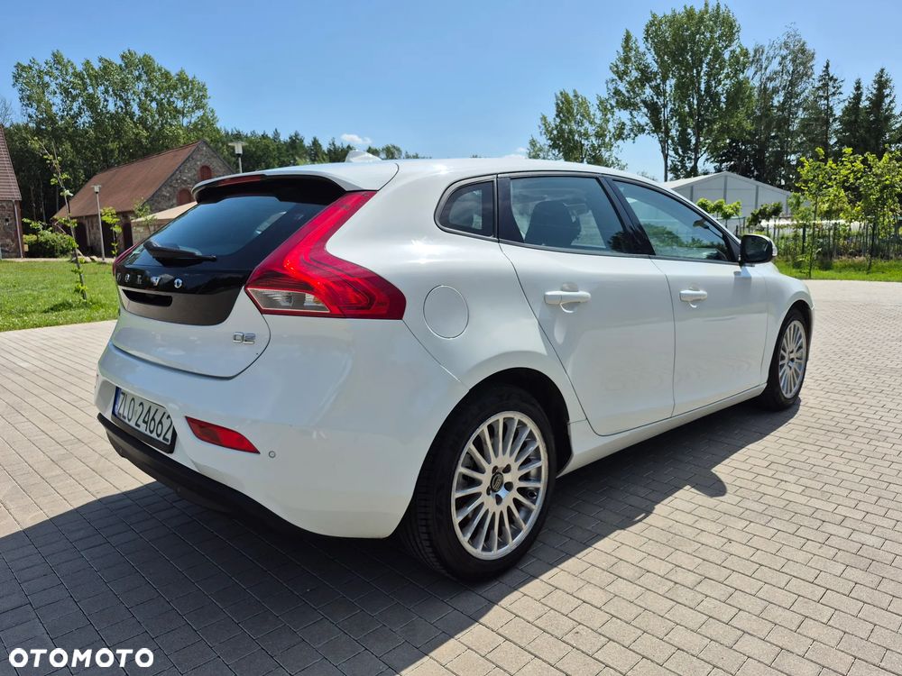 Volvo V40 D2 Momentum - 5