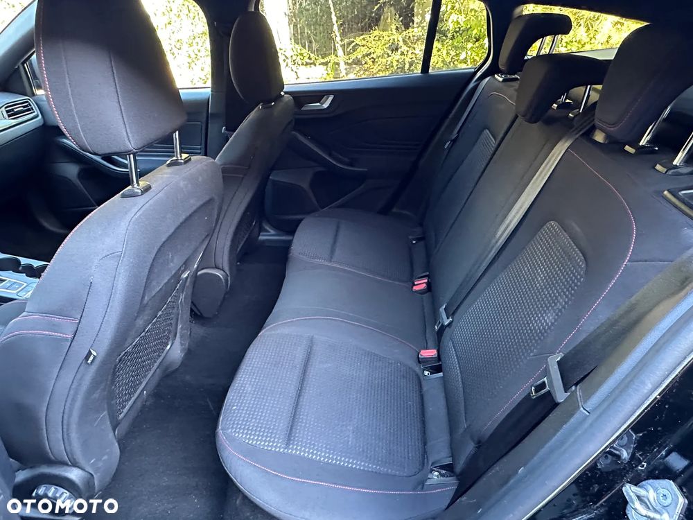 Ford Focus 1.0 EcoBoost Titanium ASS PowerShift - 11