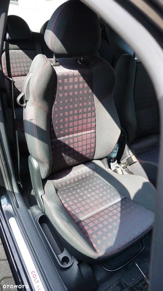 Mitsubishi Colt CZT 1.5 - 11