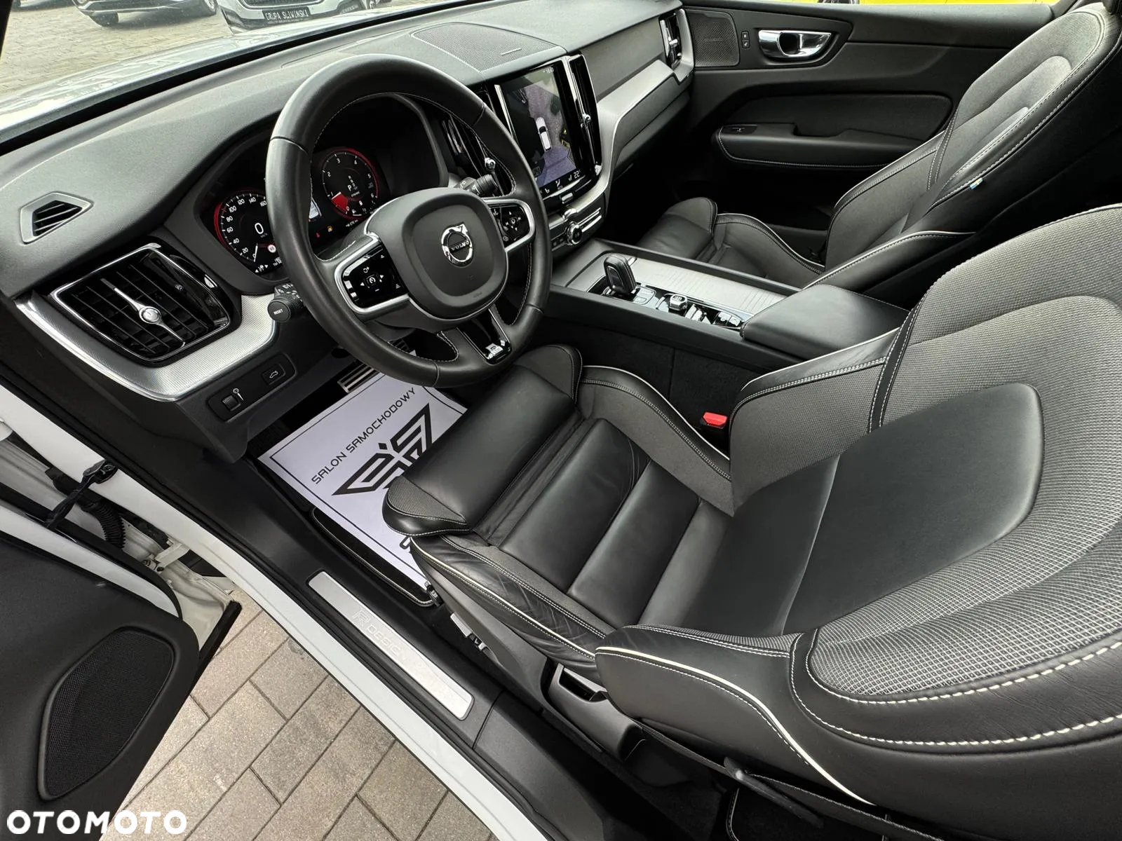 Volvo XC 60 B4 D AWD Geartronic RDesign - 17