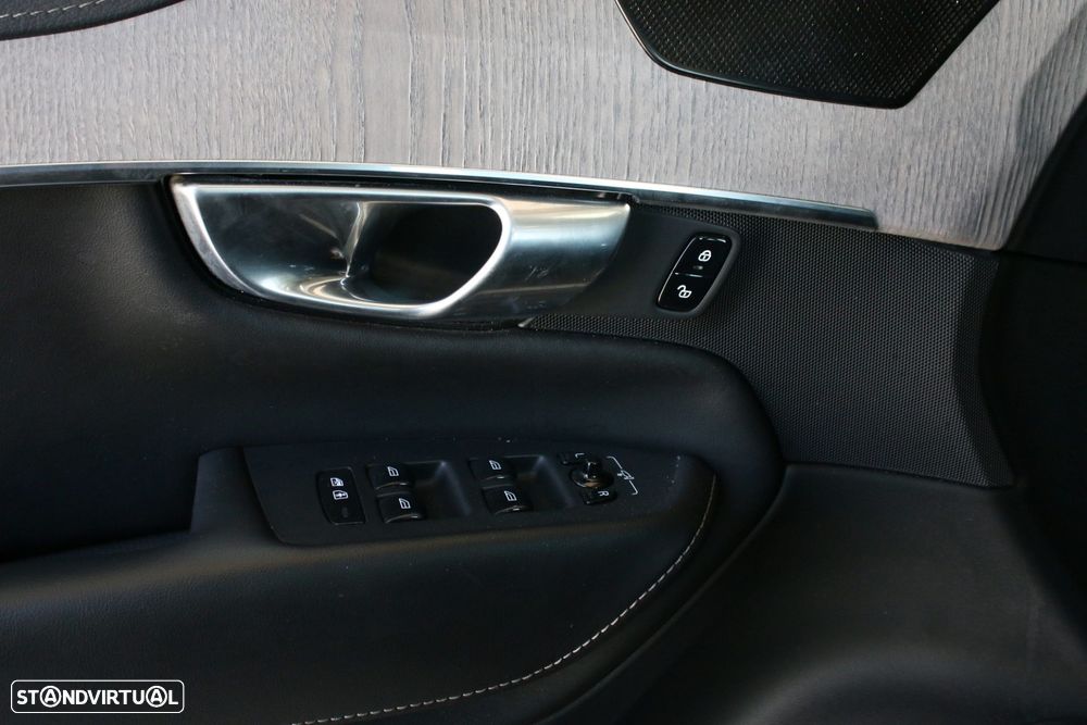 Volvo XC 90 2.0 T8 PHEV Core AWD - 27