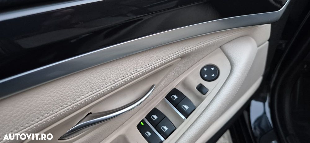 BMW Seria 5 525d Aut. Luxury Line - 25