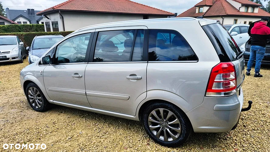 Opel Zafira 1.8 Cosmo EasyTronic EU5 - 22