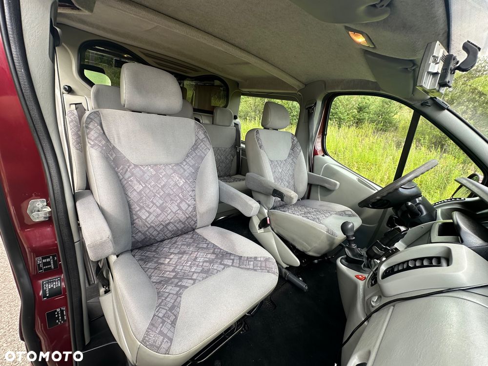 Opel Vivaro - 11
