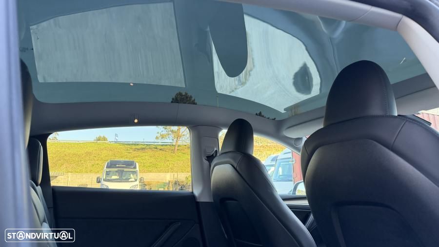 Tesla Model Y Tração Traseira - 25