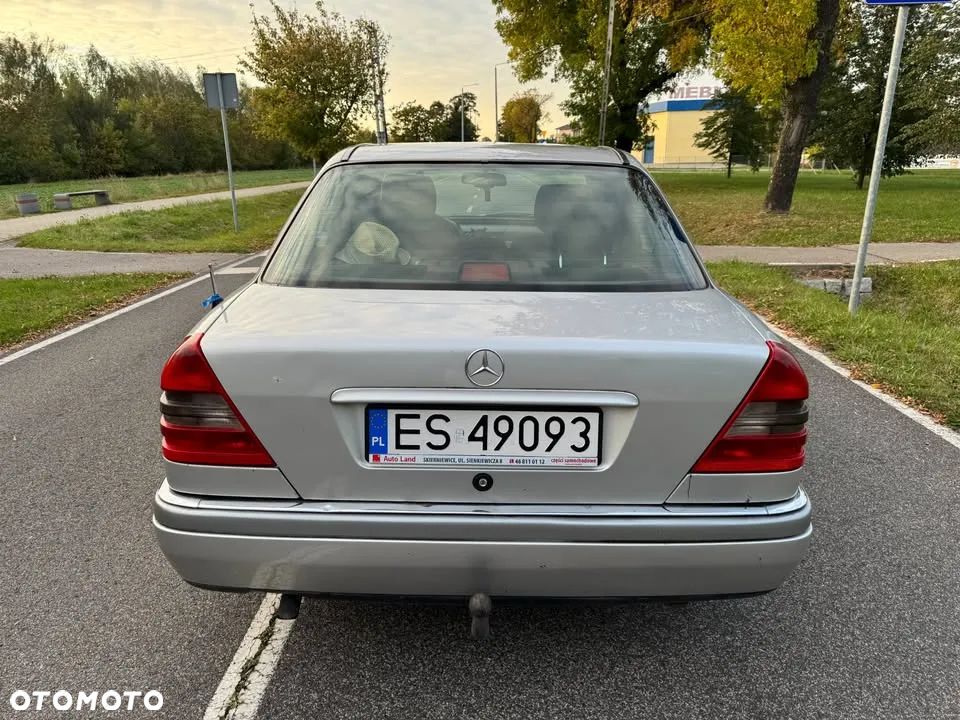 Mercedes-Benz Klasa C 220 D Elegance - 8