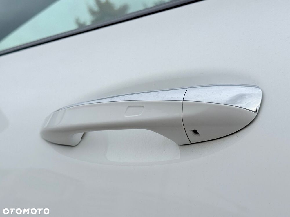 Mercedes-Benz CLA 200 mHEV AMG Line 7G-DCT - 13