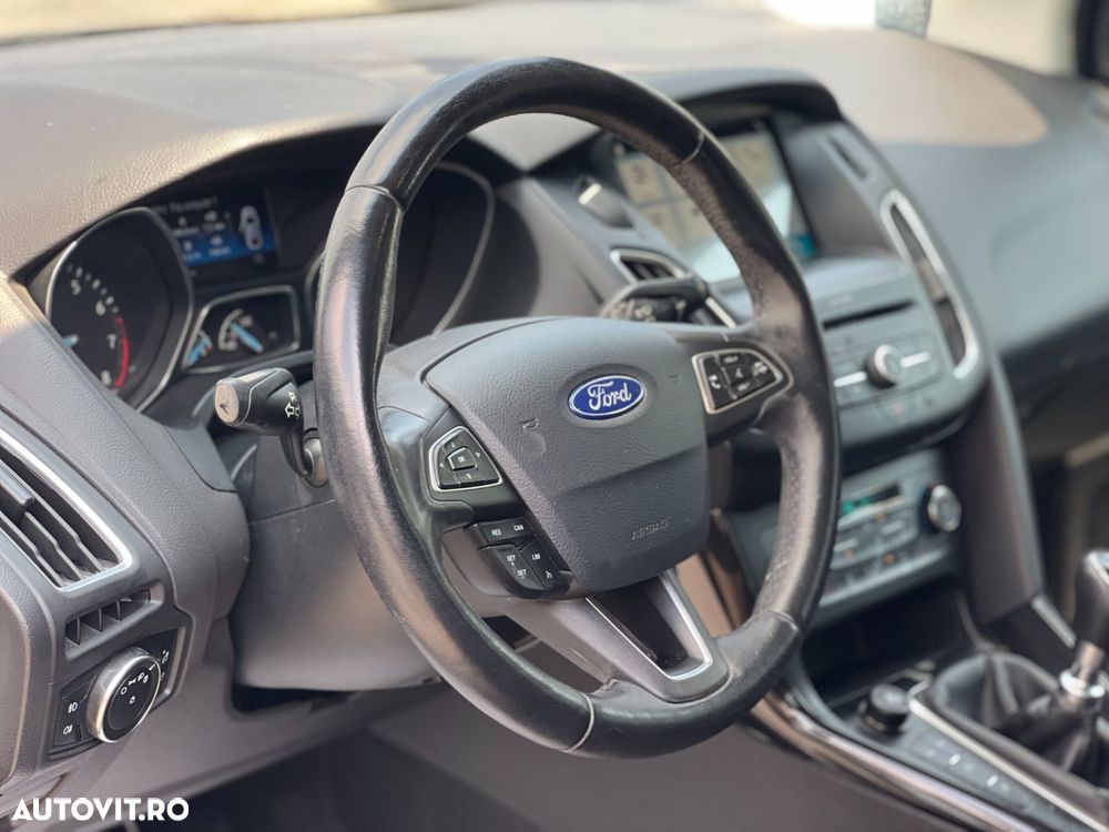 Ford Focus 1.5 EcoBoost Titanium Business - 8