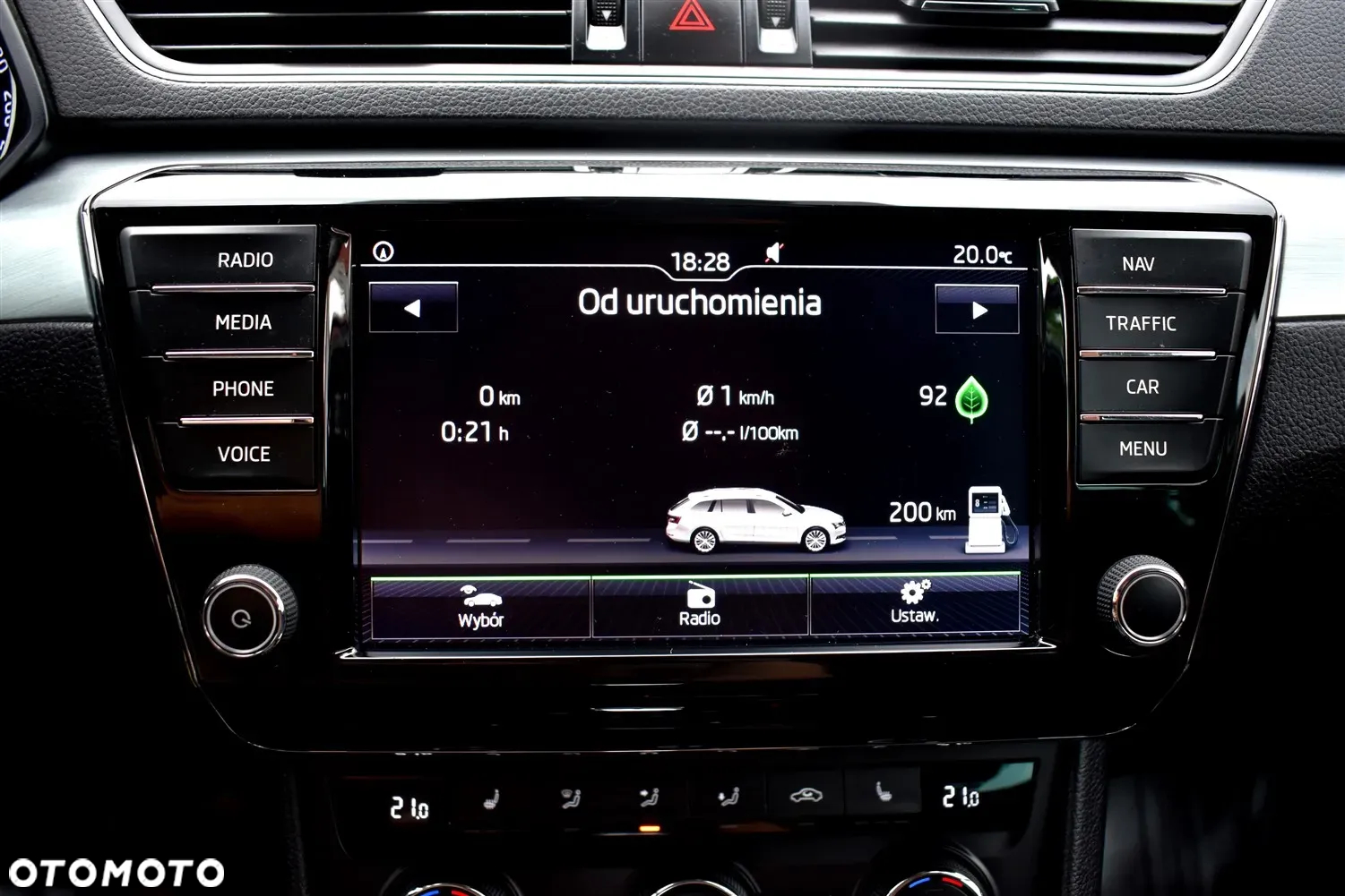Skoda Superb Combi 2.0 TDI DSG Ambition - 32