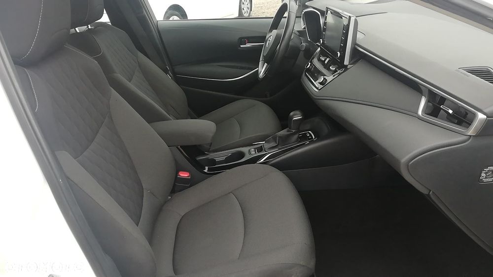 Toyota Corolla 1.8 Hybrid Comfort - 23