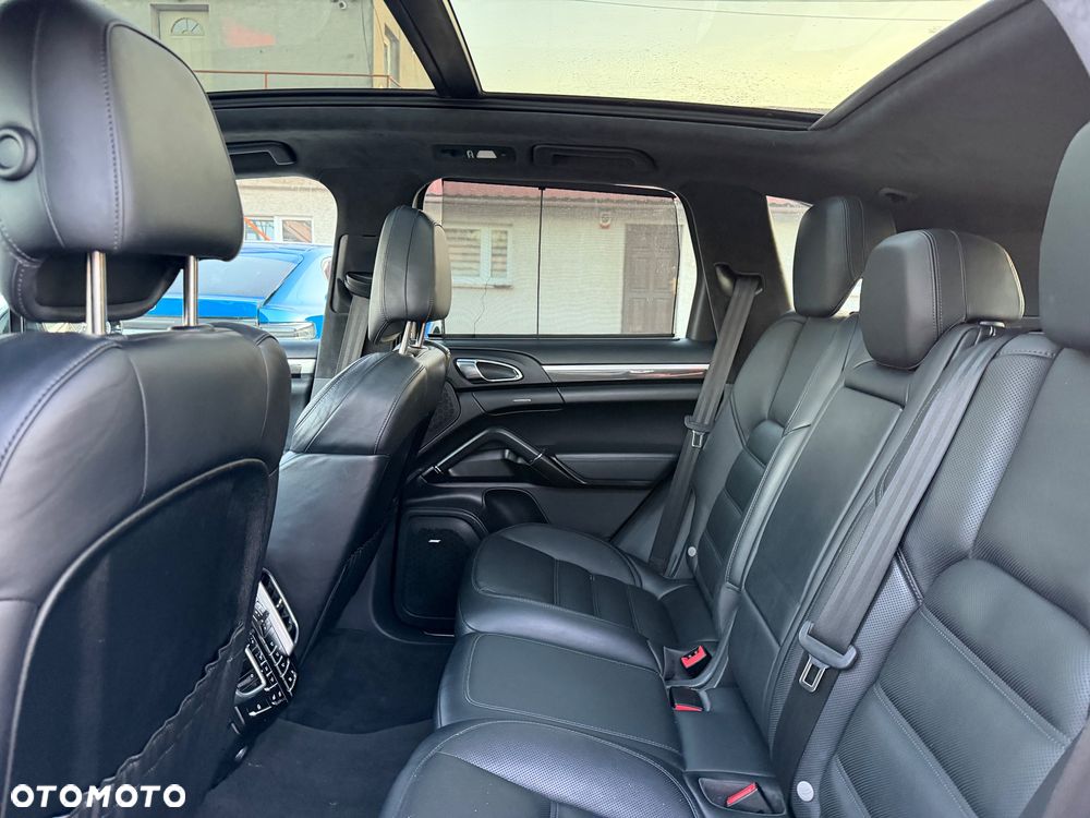 Porsche Cayenne - 31