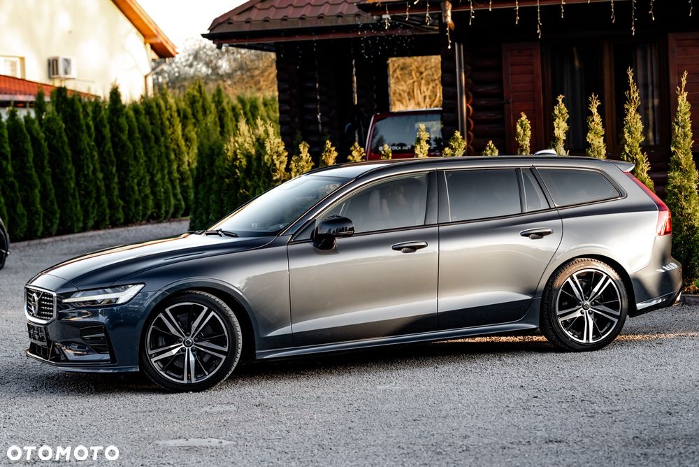Volvo V60 B5 B R-Design - 8