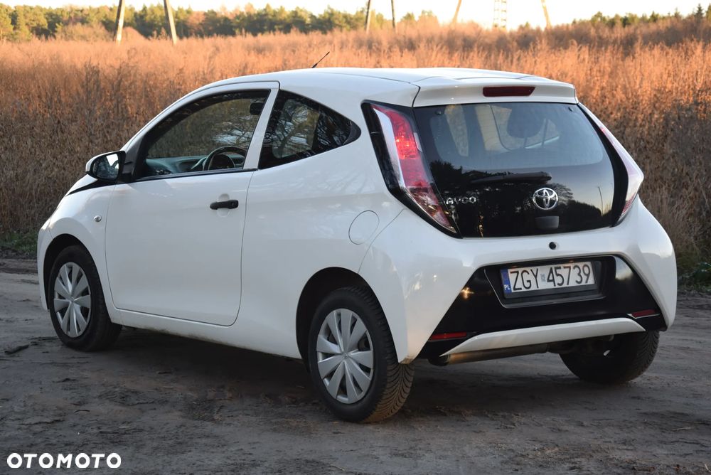 Toyota Aygo x - 4