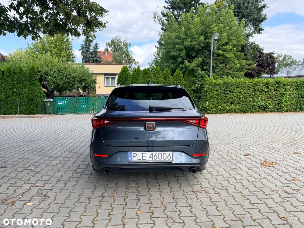 Cupra Leon 2.0 TSI VZ DSG - 4