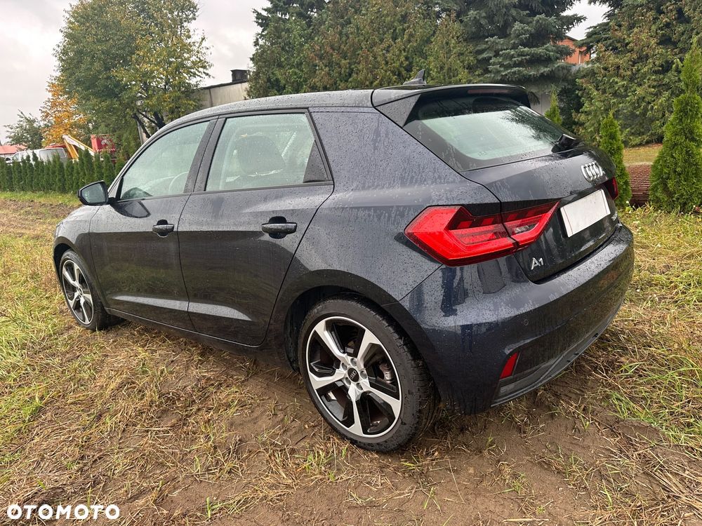Audi A1 Allstreet 30 TFSI - 1