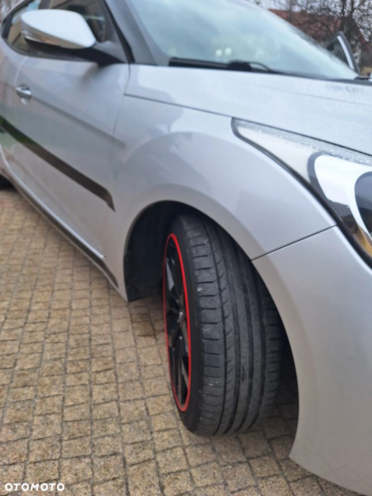 Hyundai Veloster 1.6 GDI Comfort - 9