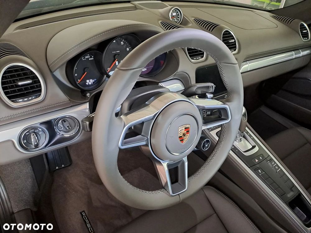 Porsche 718 Cayman GPF PDK - 3