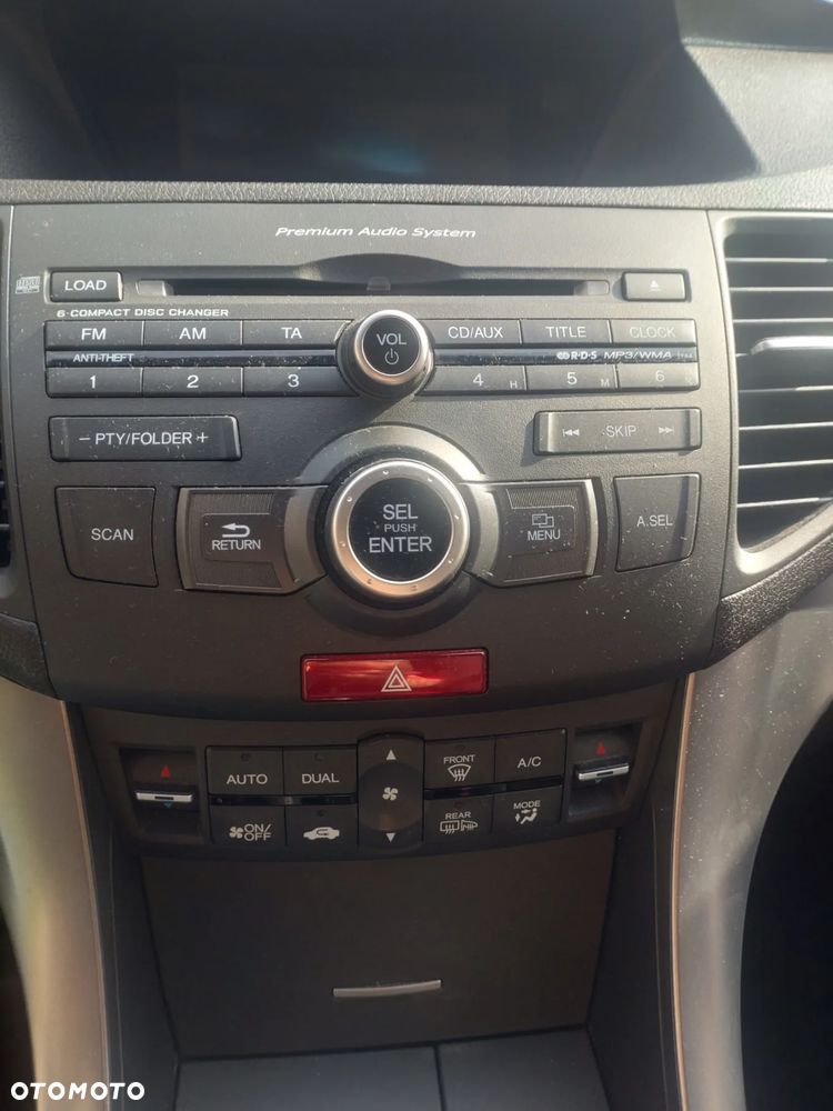 Honda Accord 2.0 Lifestyle - 14