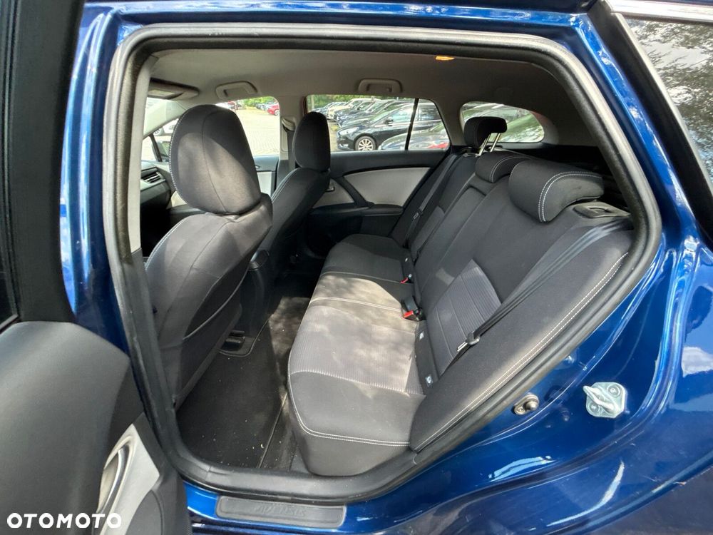 Toyota Avensis - 32