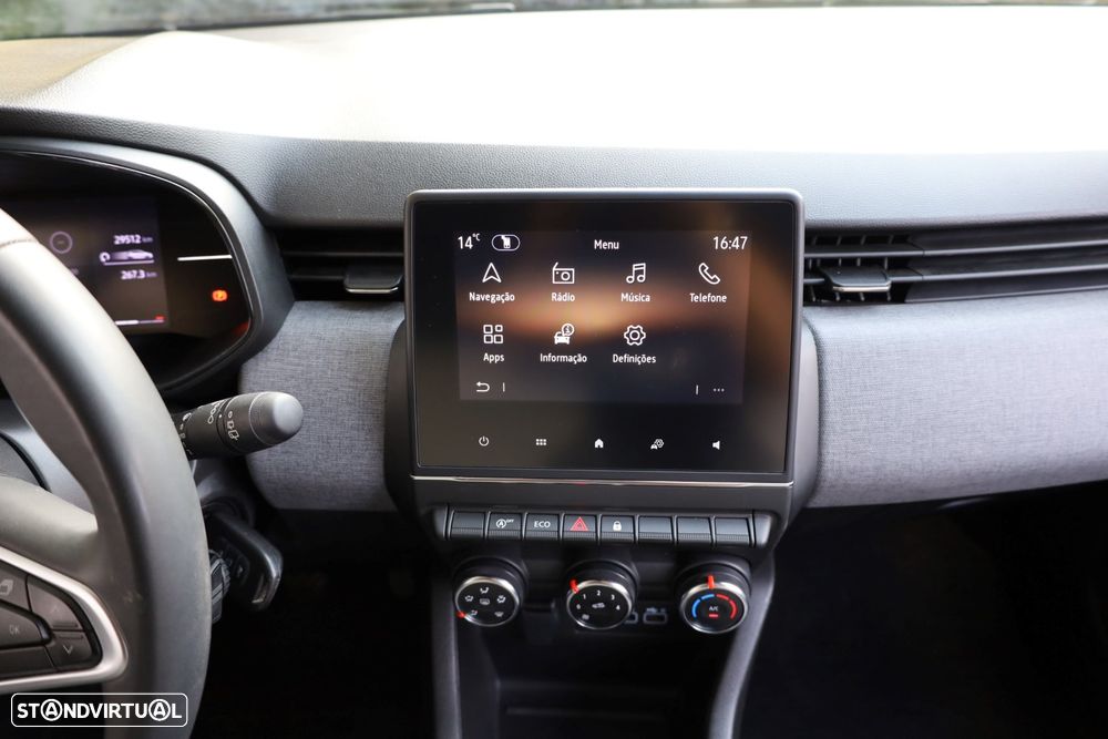 Renault Clio - 24
